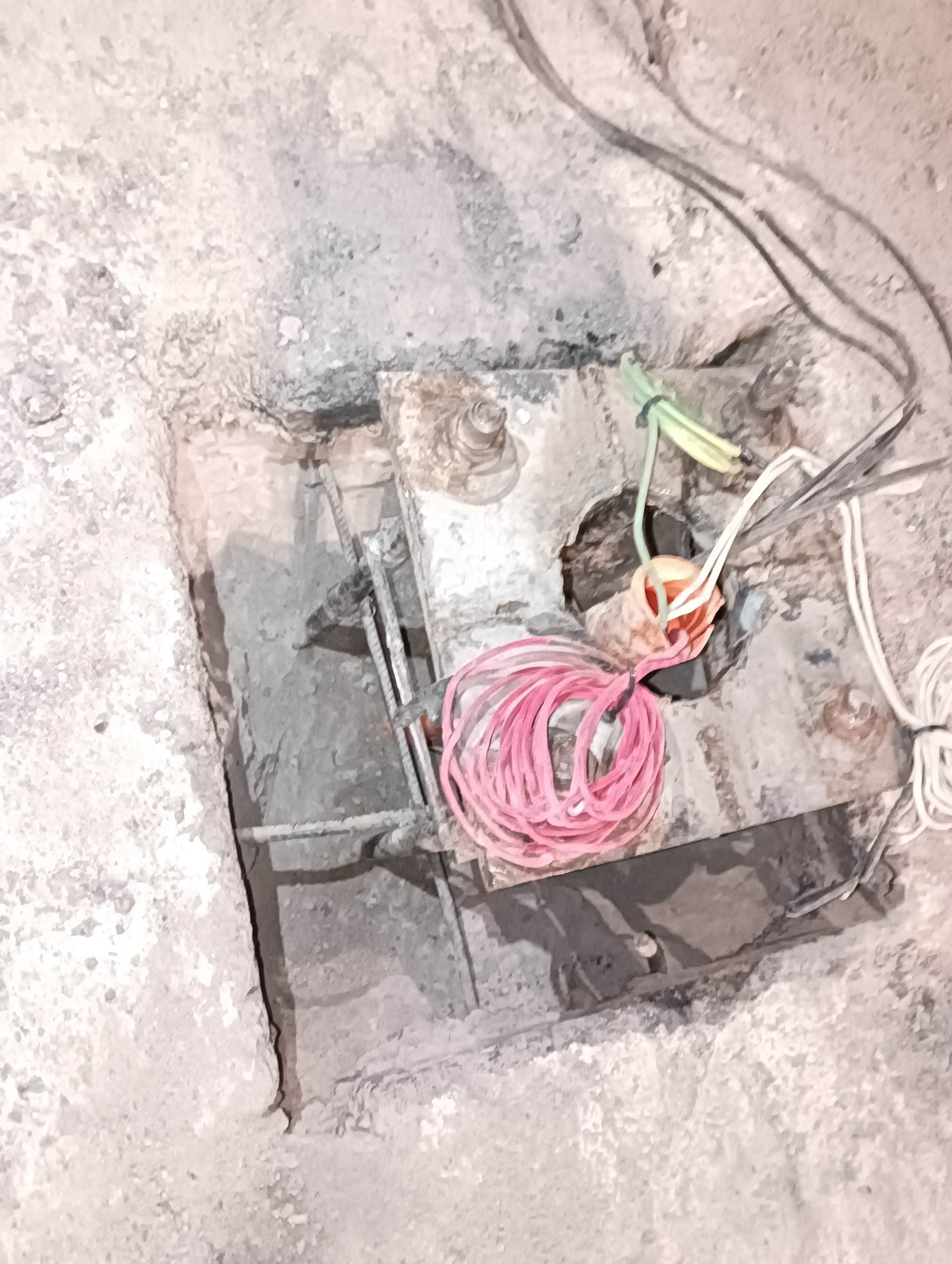 Poste 12M — Supermercado Líder